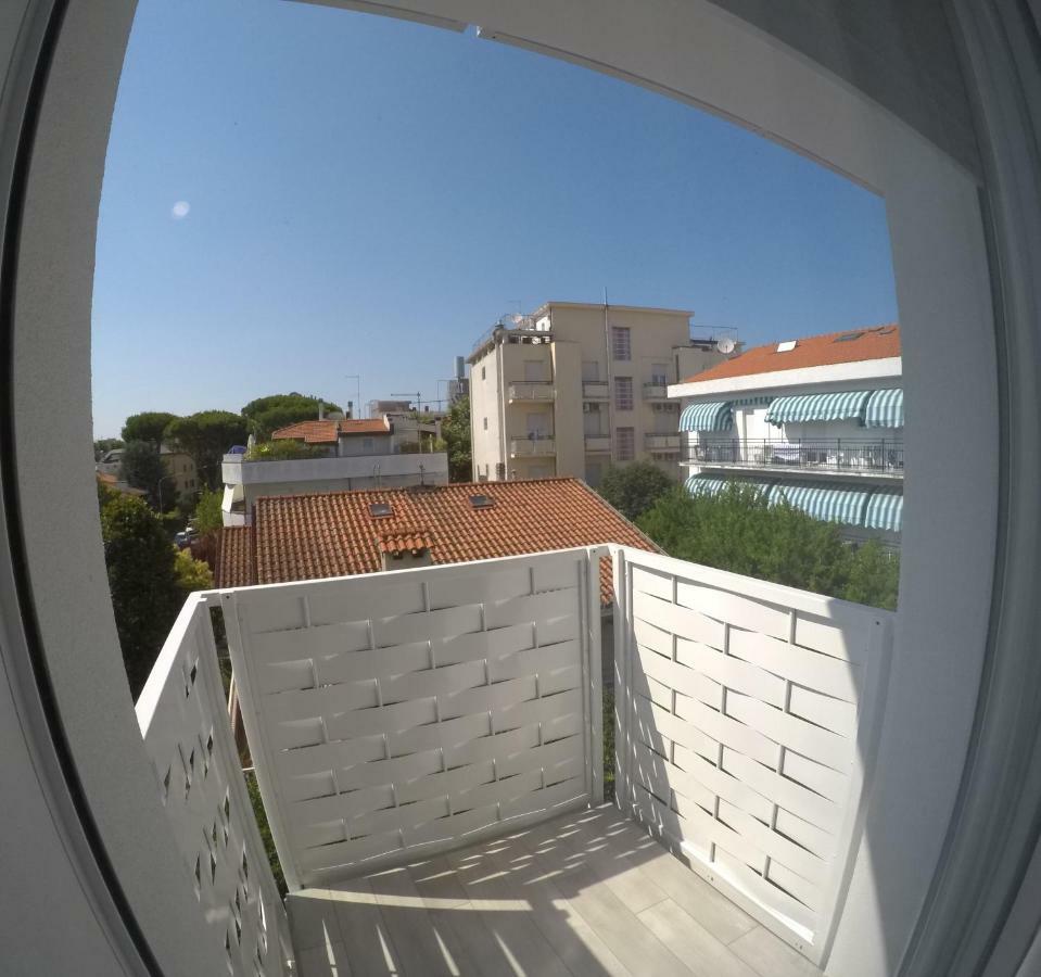 Wellove Riccione Esterno foto